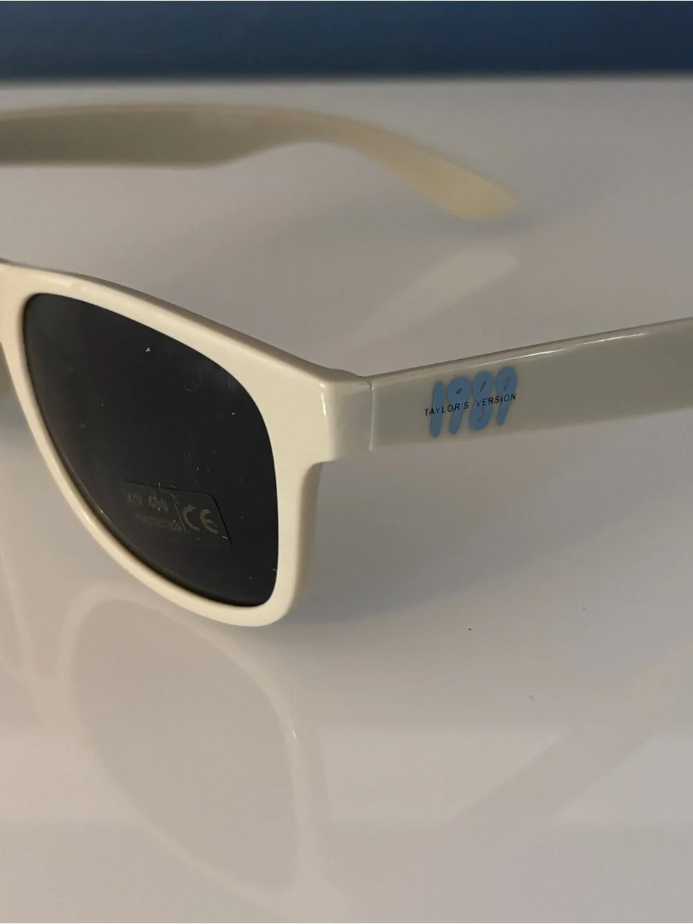 Taylor Swift 1989 Taylor’s Version Cream Sunglasses Brand New No Box